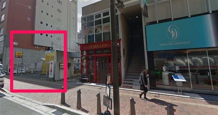 銀座ダイヤモンドシライシ 高崎店の駐車場